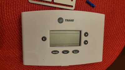 Trane Thermostat XR401 Comfort Control TCONT401AN21MA Nonprogrammable - Image 1 of 4