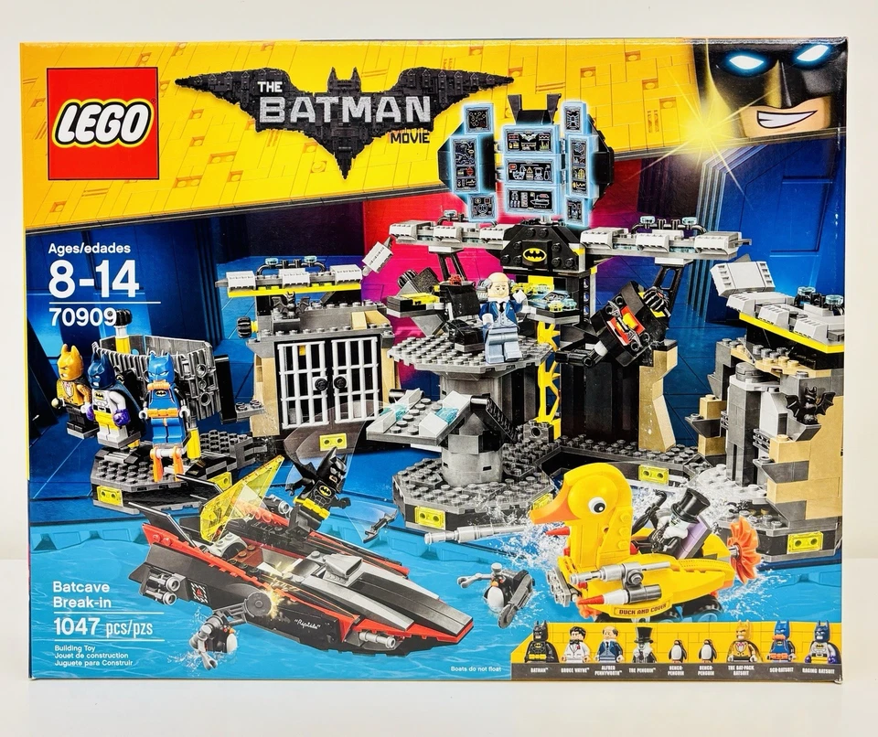 LEGO 70909 Batcave Break In The Batman Movie New Sealed - Image 1 of 4
