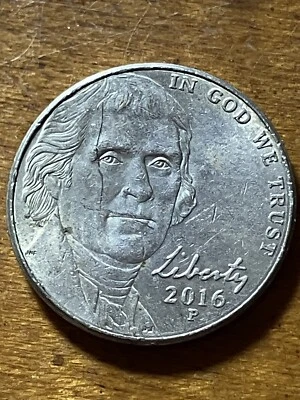 2016 P  Error Jefferson Nickel Face scarred 🔥🔥 Rare coin - Image 1 of 2