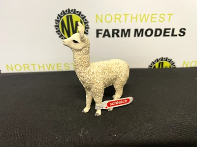 SCHLEICH 13920 LLAMA TOY FIGURE - Image 1 of 2
