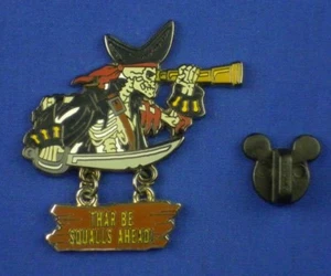 Esqueleto Telescopio Tormentas Adelante Colgante Piratas del Caribe Pin OC # 47074 - Imagen 1 de 5