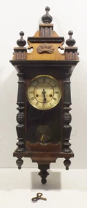 Schöne alte Wanduhr/Pendeluhr mit Spirale , Handaufzug ,Holzgehäuse - Bild 1 von 19