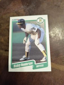 RICKEY HENDERSON 1990 FLEER #10 FREE SHIPPING