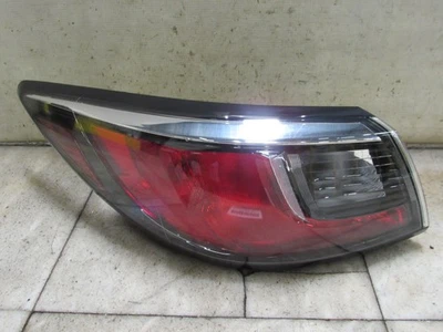 LUZ TRASERA 2019 TOYOTA YARIS Rh cuarto de equipo original montado en panel Foto 1 de 4