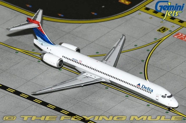 GeminiJets 1:400 MD-90 Delta Air Lines N910DN - Image 1 of 1