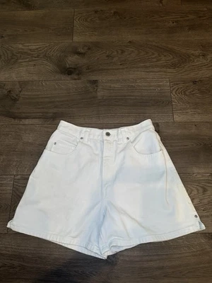 Vintage 90's LA Blues White Sz 12 Missy High Rise Cuffed Shorts - Image 1 of 4