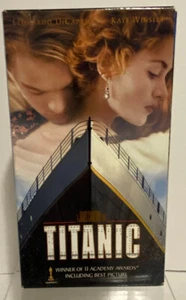 "TITANIC" 1997 Academy Award Winning Movie, VHS Set DiCaprio/Winslet Paramount  - Bild 1 von 6