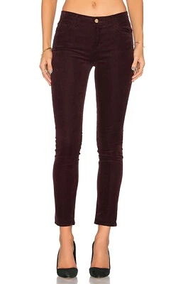 Pantalones Marca J Pana Tiro Medio Pierna Ajustada Color Mora Talla 24 Foto 1 de 4