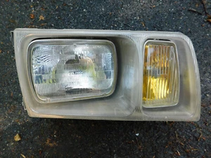 1981-1985 MERCEDES 300SD PASSENGER SIDE RH HEADLIGHT ASSY OEM 1305234002 - Picture 1 of 7