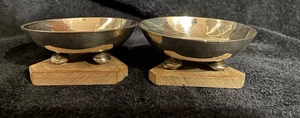 Wm Spratling sterling silver bowls petite 2.5" wide on wooden triangle base - Picture 1 of 13