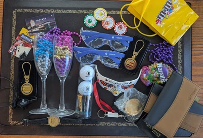 LOTE de recuerdos de casino de colección Foxwoods Harrah's Caesars Showboat 15+ artículo surtido Foto 1 de 4