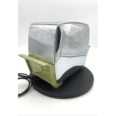 Beautiful Vintage Proctor Silex Green Chrome Toaster - Image 1 of 4