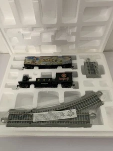 Hawthorne Village Tarawa Box Car & Semper Fi Search Light Car train New Mint - Picture 1 of 13