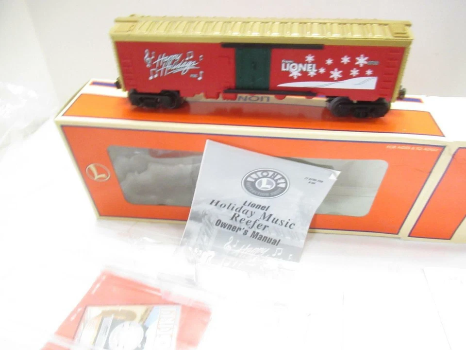 LIONEL 16785 - HOLIDAY REEFER- 'FROSTY THE SNOWMAN' TMCC -  0/027- BOXED  - B13 - Image 1 of 1