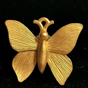 Vintage Butterfly Pin Metal Gold Tone Brooch New Old Stock NOS never worn - Picture 1 of 5