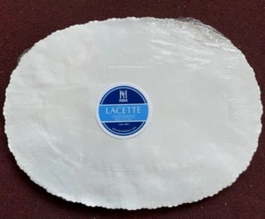 Oval Dish Papers White Tray Liner Oval Doylies 7.5" x 10.5" (Pack of 250) - Picture 1 of 3