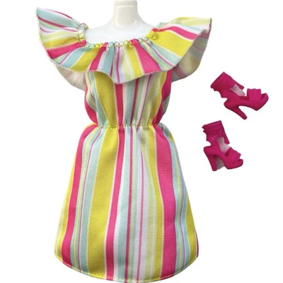 Vestido Barbie Rayas Coloridas Moderno Muñeca Conjunto Rosa Tacones Zapatos Foto 1 de 4