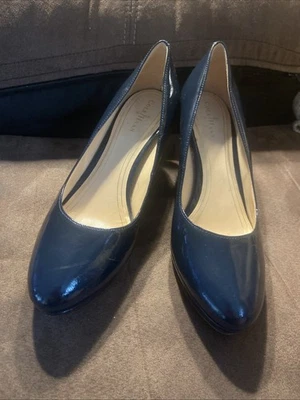 Zapatos de tacón alto Cole Haan NikeAir azul marino oscuro talla 7,5 B charol Foto 1 de 4