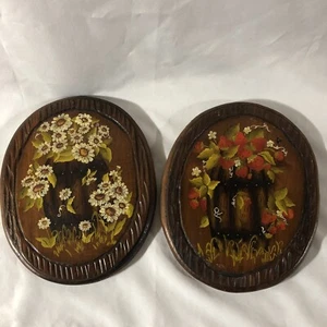 2 Vintage Wood Hand Painted Wooden Plaque Wall Hanging Barrel Daisy Strawberry - Picture 1 of 8