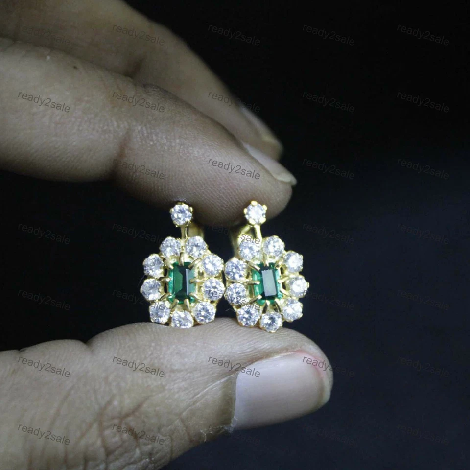 Brincos com clipe de diamante esmeralda simulado de 2 quilates folheados a ouro amarelo prata - Imagem 1 de 4