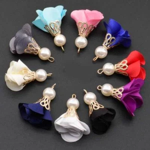 X2 BRELOQUE PENDENTIF, POMPON Tissu satin froufrou, Calotte Doré Perle - BC01 - Picture 1 of 19