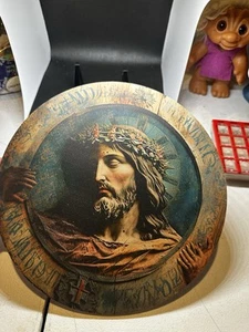 Jesus Sign Round - Picture 1 of 6