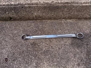 Snap On Offset Box Wrench XV-3032, 15/16" x 1" SAE 12-Point USA - Picture 1 of 5
