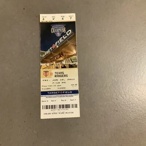 Minnesota Twins Ticket vs Texas Rangers 6.10.2011 TargetField MLB Baseball - Bild 1 von 2