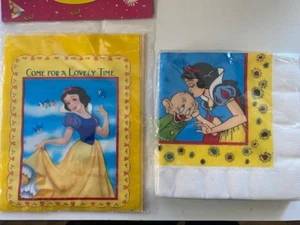 SNOW WHITE VINTAGE LUNCH NAPKINS (16) & Party Bags Party Supplies.  Never Opened - Picture 1 of 2