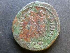 T29.36. Roman Provincial, Ionia. Smyrna, AE29, 2nd Century CE. - Picture 1 of 2