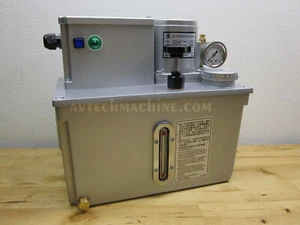CEVB-05C253FPL Chen Ying Lubrication Pump 4L Tank 1P 220V - Picture 1 of 2