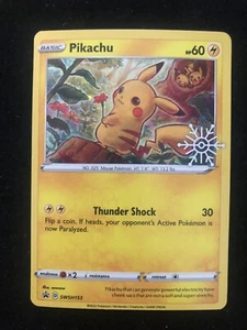 Pokémon JCC Pikachu SWSH153 Holo Promo Copo de Nieve - Imagen 1 de 3