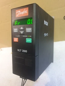 Frequenzumrichter 0,75kw Danfoss VLT 2807 195N1015 VLT 2800 - Bild 1 von 6