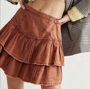 Minifalda Free People naranja óxido volantes en la arena en capas talla 4 - Imagen 1 de 13