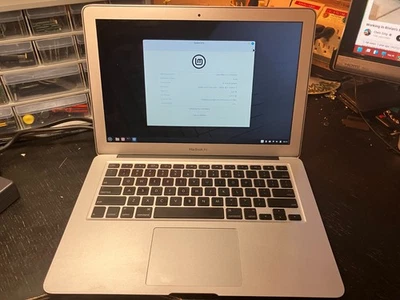 Apple Macbook Air 2012 A1466 13" i5 1.8GHz 4GB RAM 256GB SSD Linux Mint Wifi Cam - Image 1 of 4