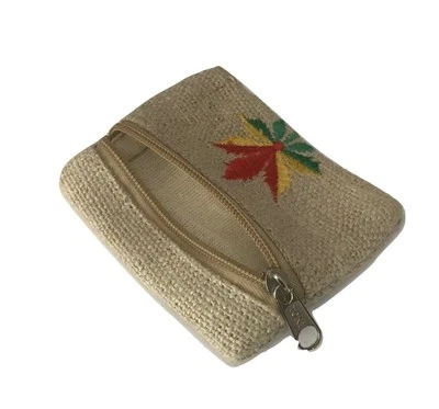 Monedero de cáñamo bordado Foto 1 de 4