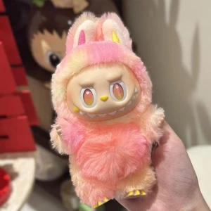 The Monsters BIG INTO Energy V3 Series Keychain Plush Doll 16cm(Yellow -Loyalty) - Picture 1 of 4