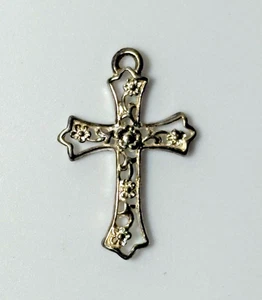 Small 3/4” Silvertone Filigree Cross Pendant - Picture 1 of 5