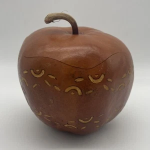 Gourd Trinket Box Carved Lid Flowers Tan Brown USA Signed Appalachia Folk Art - Picture 1 of 13