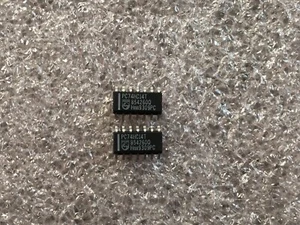 PC74HC14T INVERTER IC SCHMITT TRIGGER CMOS 6 ELEMENTI PHILIPS (2 PER LOTTO) - Foto 1 di 3