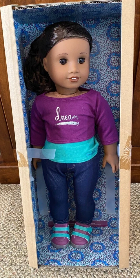 Boneca American Girl 18" Gabriela Menina do Ano 2017 Afro-Americana - Imagem 1 de 4