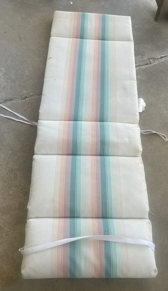 Vintage Lawn Chaise Chair Cushion Mid Century Patio Lounge Pad - 1960/70s - Image 1 of 4