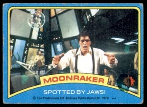 1979 Topps James Bond Moonraker #77 Spotted By Jaws - Imagen 1 de 2