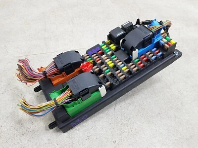 JAGUAR XJ X351 09-16 BCM MODULO CONTROLLO CORPO FUSIBILE RELÈ SCATOLA - Immagine 1 di 4