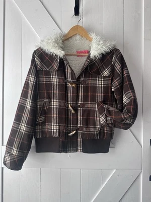 Chaqueta con Capucha Y2K Juicy Couture Marrón a Cuadros Forrada en Piel de Oveja Glam Rock Talla Mediana Foto 1 de 4