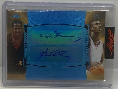 ALLEN IVERSON STEPHON MARBURY 2023 Hoja Magnificencia Doble Azul AUTO #5/5 Sellado Foto 1 de 2