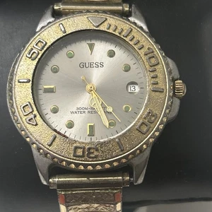Vintage Guess Dive Style Watch NEW BATTERY - Picture 1 of 9