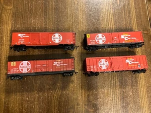 4 Athearn Santa Fe 50 Fuß Kastenwagen, Super Shock Control 4 Diff. Typen Spur HO - Bild 1 von 23