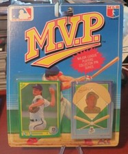#42 1990 ACE NOVELTY SCORE MVP PIN BRETT SABERHAGEN