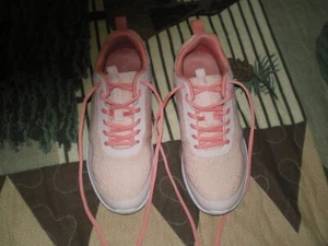 Womens VIONIC JoJo Ombre Rose Orange Sneakers, Size 8 - Picture 1 of 7
